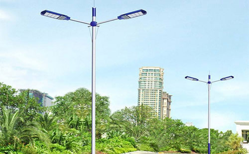 阿克陶太阳能路灯地脚螺栓规格：防止倾倒的关键