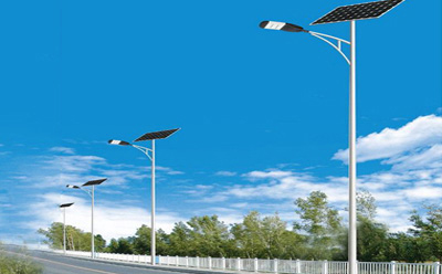 阿克陶农村道路装太阳能路灯选多大瓦数实测