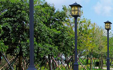 太阳能阿克陶庭院灯价格为何差三倍？关键看这几点